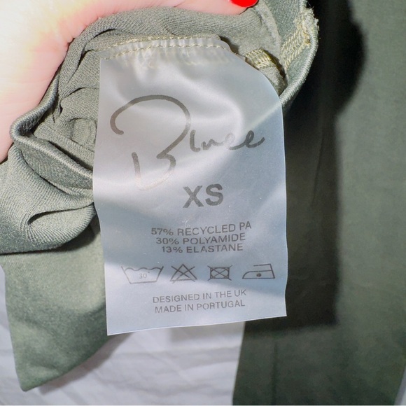 Bluee Activewear Green High Waisted Ankle Length Butt Scrunch Leggings size XS - Picture 4 of 5